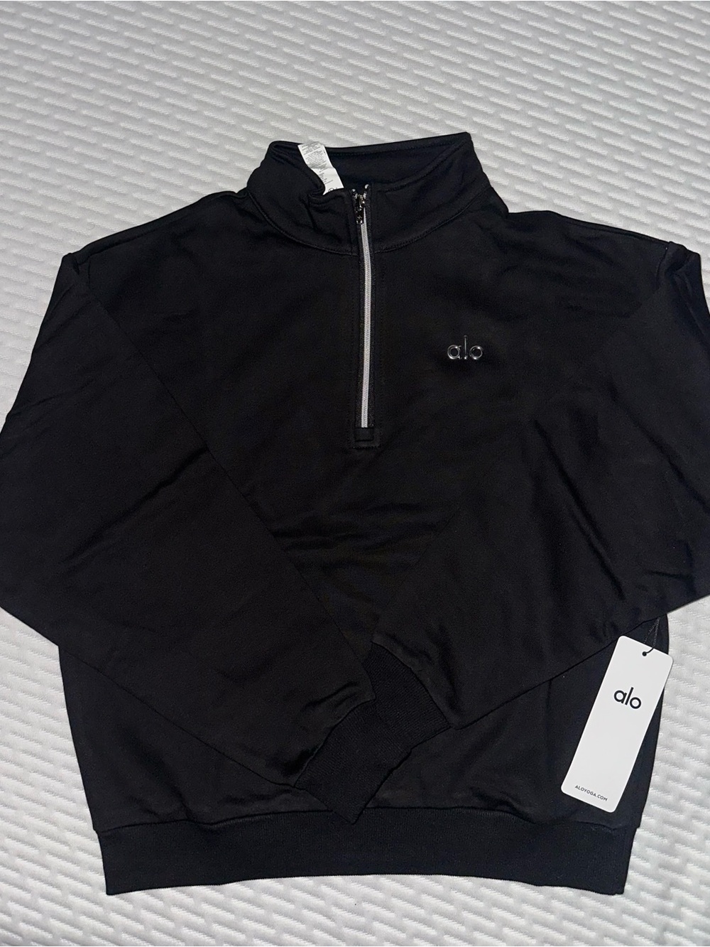 ALO Yoga Men’s Black Quarter Zip Pullover Sweater